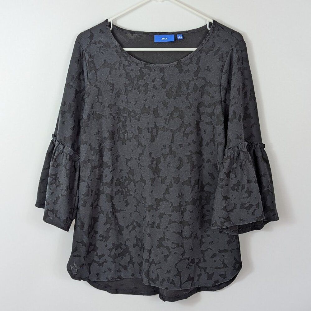 Apt. 9 3/4 Bell Sleeve Floral Top